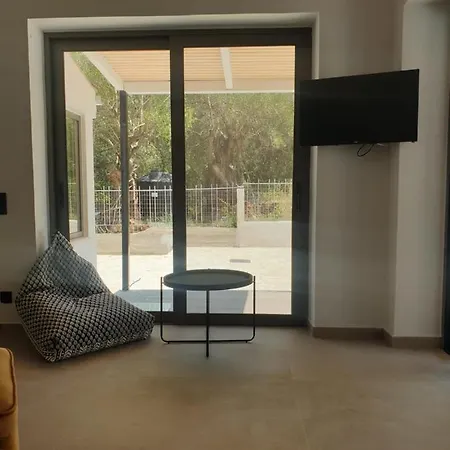 Сasa de vacaciones Lavender Áyios Nikítas